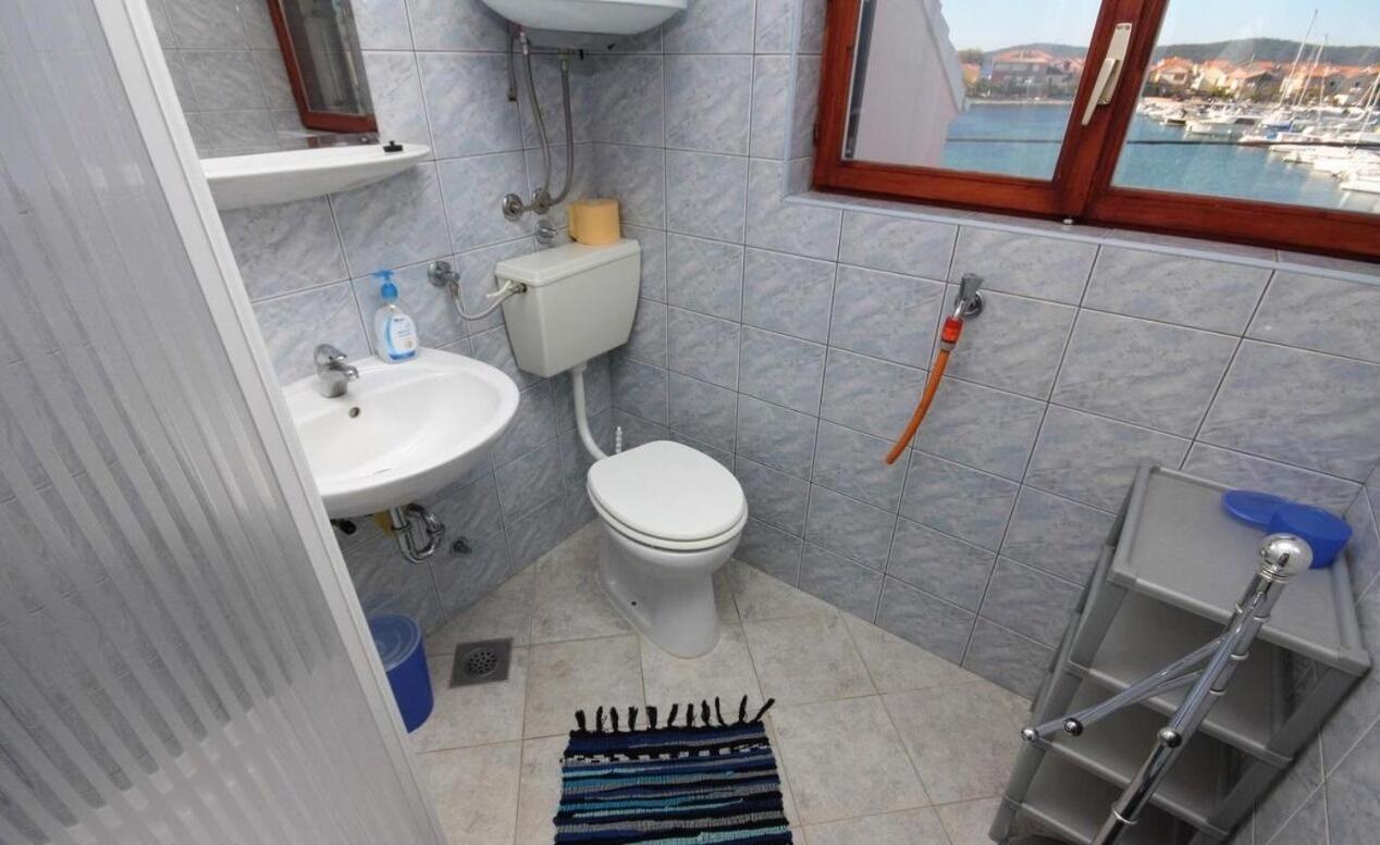Apartments Ana Бибинье Экстерьер фото