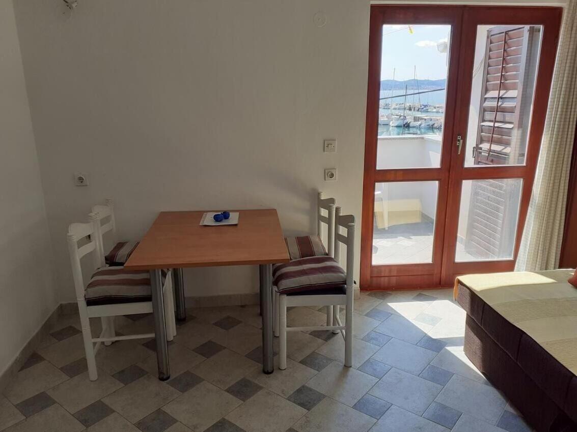 Apartments Ana Бибинье Экстерьер фото